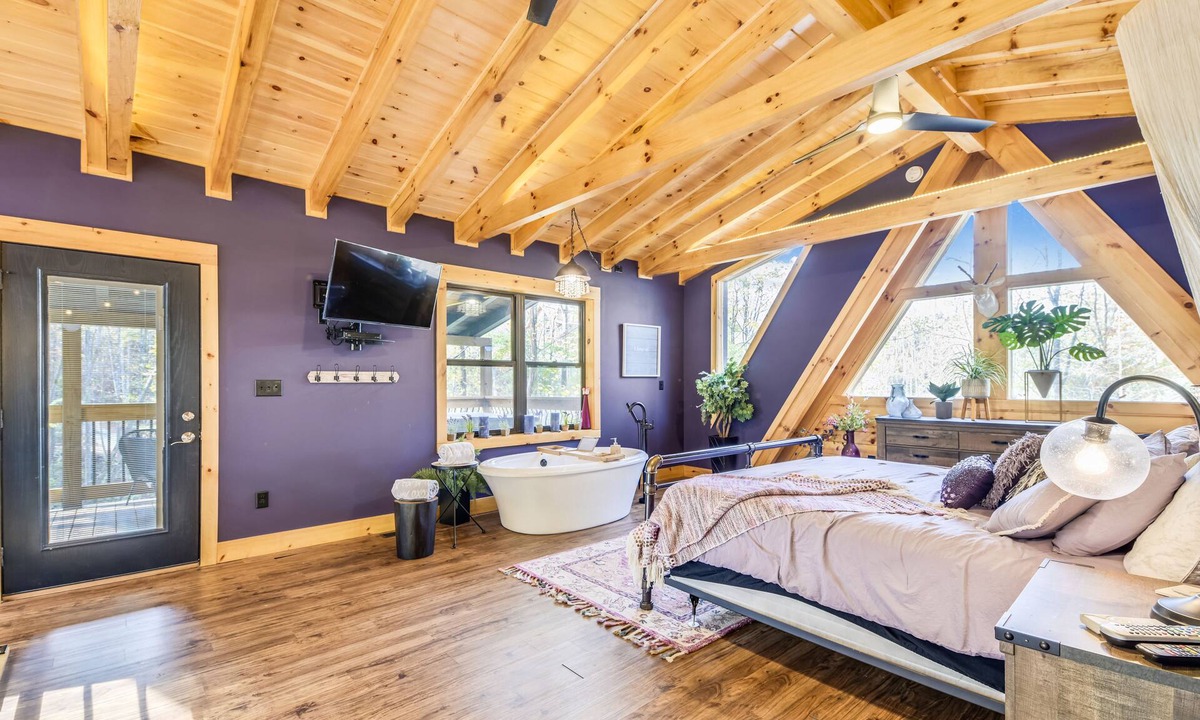 Chalet Village North Cabin | *Luxury Chalet* Secluded w/stream, Hot Tub, Wifi