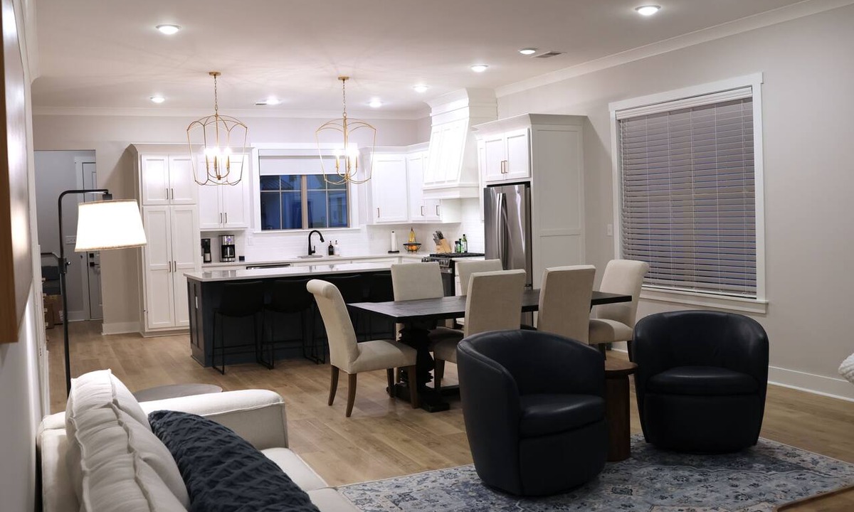Oxford House | Luxury home off South Lamar - 3/3 property offers everything you need.