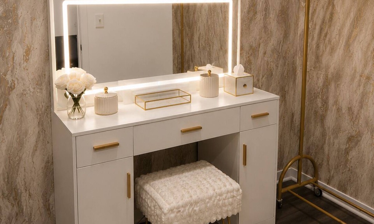 Church Street Apartment | Luxury King Suite Beauty Room Infinity Game Table Near Hospital & ATL