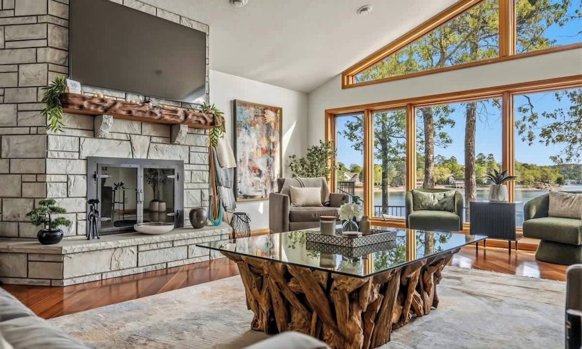 Hot Springs Village House | Luxury Lakehouse with 180° Lake Views