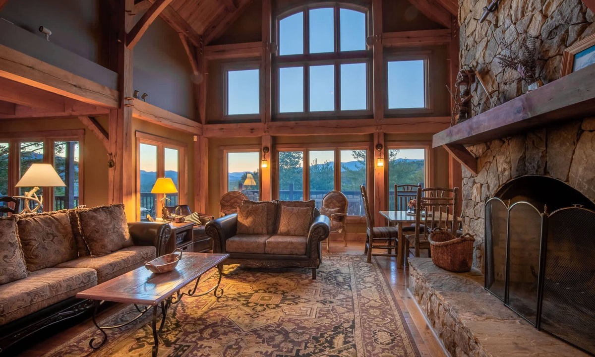 Bryson City Apartment | Luxury Lakeview Cabin With Hot Tub and Game Room