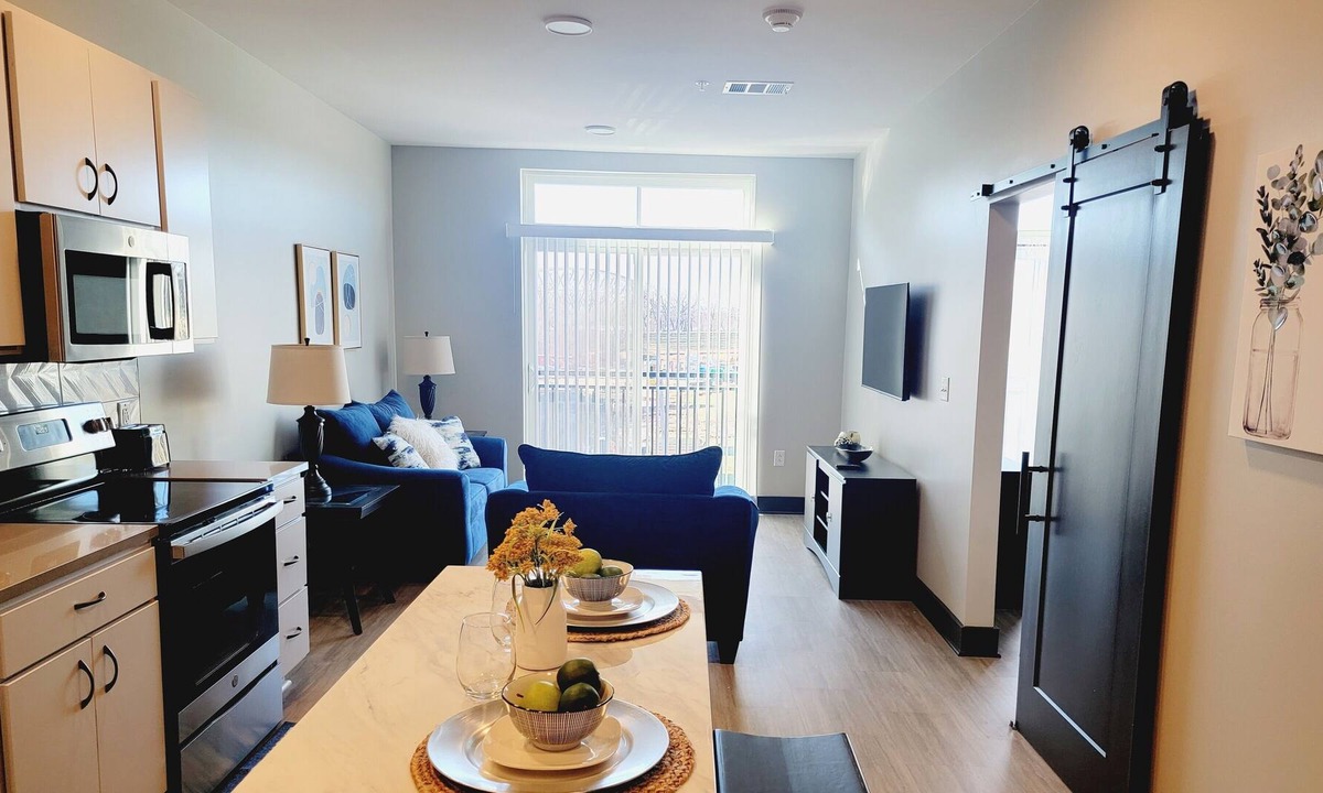Clarksville Apartment | Luxury Modern Apartment