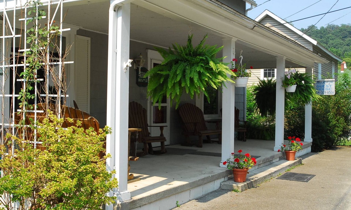 Ohiopyle House | MacKenzie Guest House in the heart of Ohiopyle