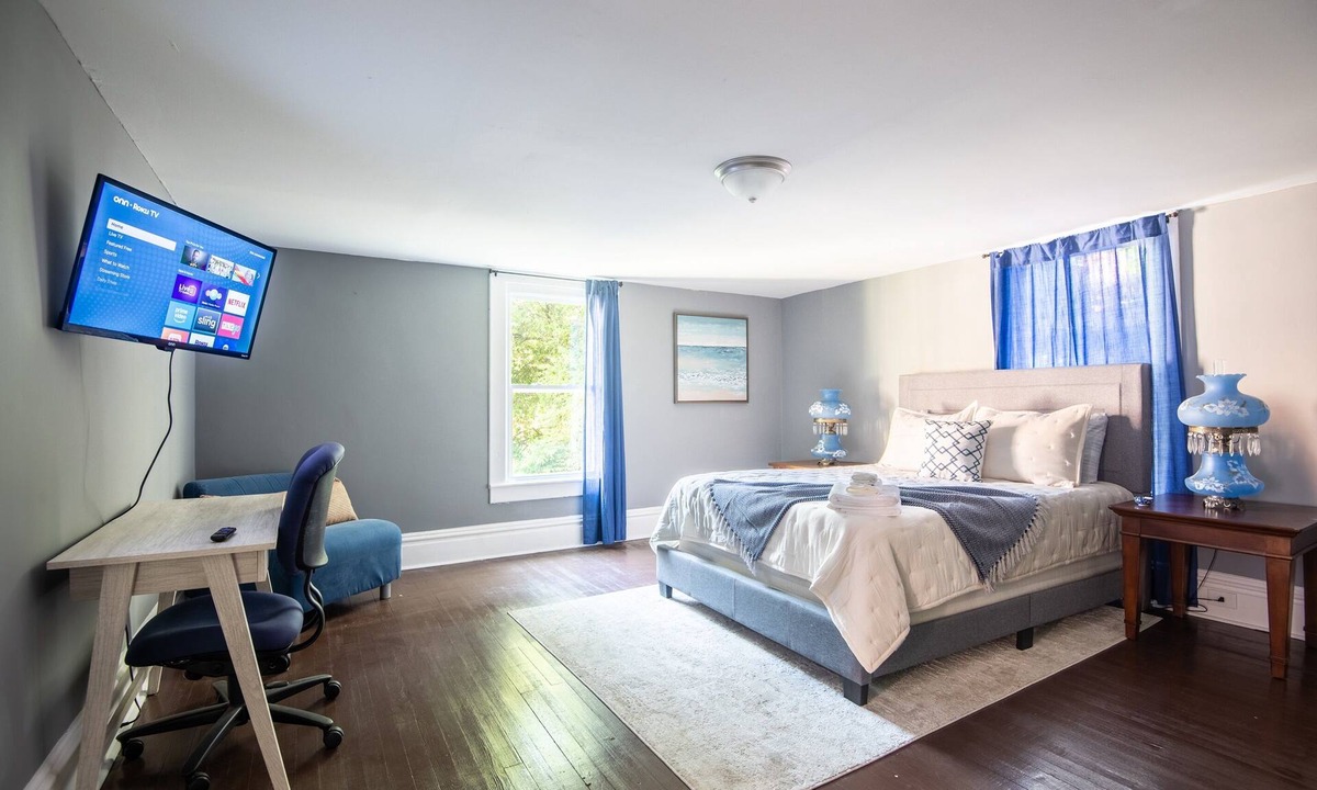 Five Points South Apartment | Magnolia Garden Suite - Historic/WiFi/Downtown