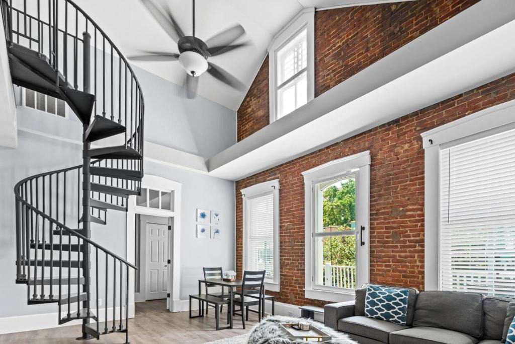 St. Charles Apartment | Main Street Apartment For up to 8 guests!