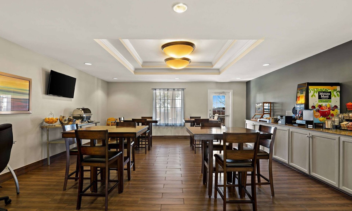 Houma Hotel | MainStay Suites Houma