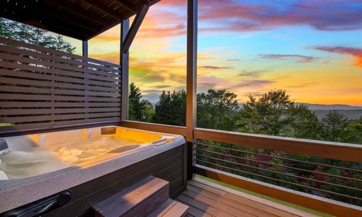 Ridgeline Vistas Cabin | Majestic Haven - An unmatchable view