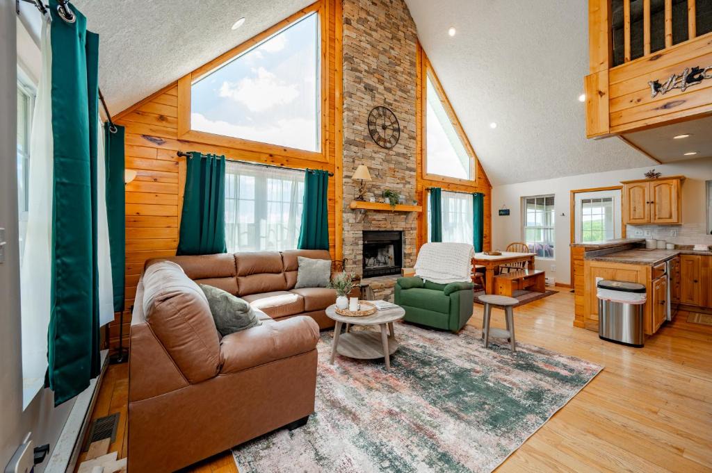 Paradise Point House | Meadow Ridge