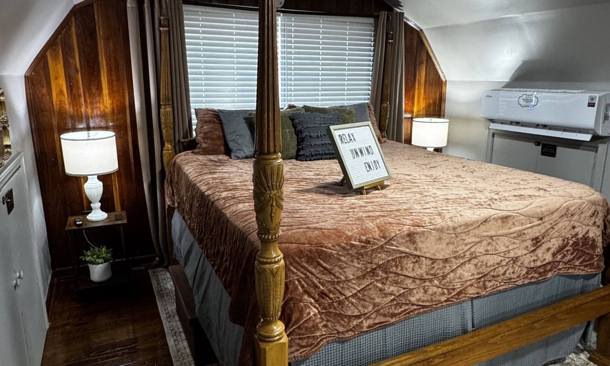 Hillsboro Apartment | Meadowview Guest House