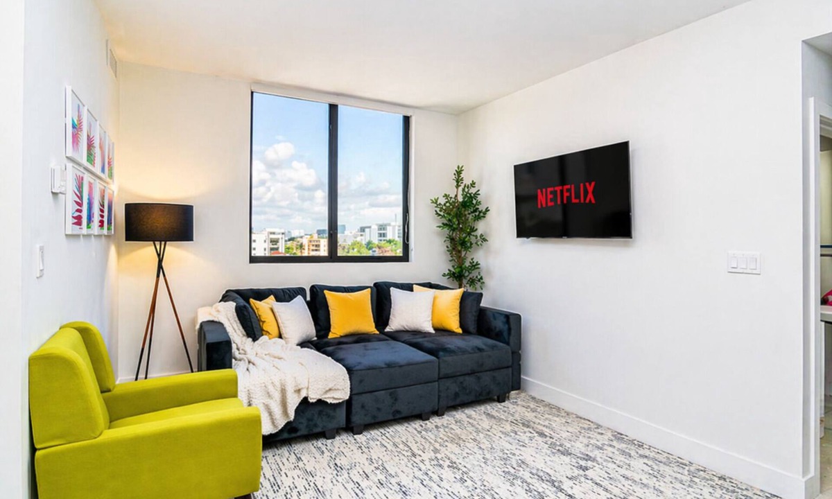 East Little Havana Condo | Miami City Escape 2BR Suite Near Brickell & Miami Beach