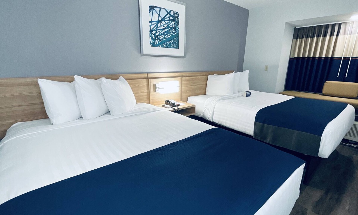 Cottondale Hotel | Microtel Inn & Suites by Wyndham Tuscaloosa East