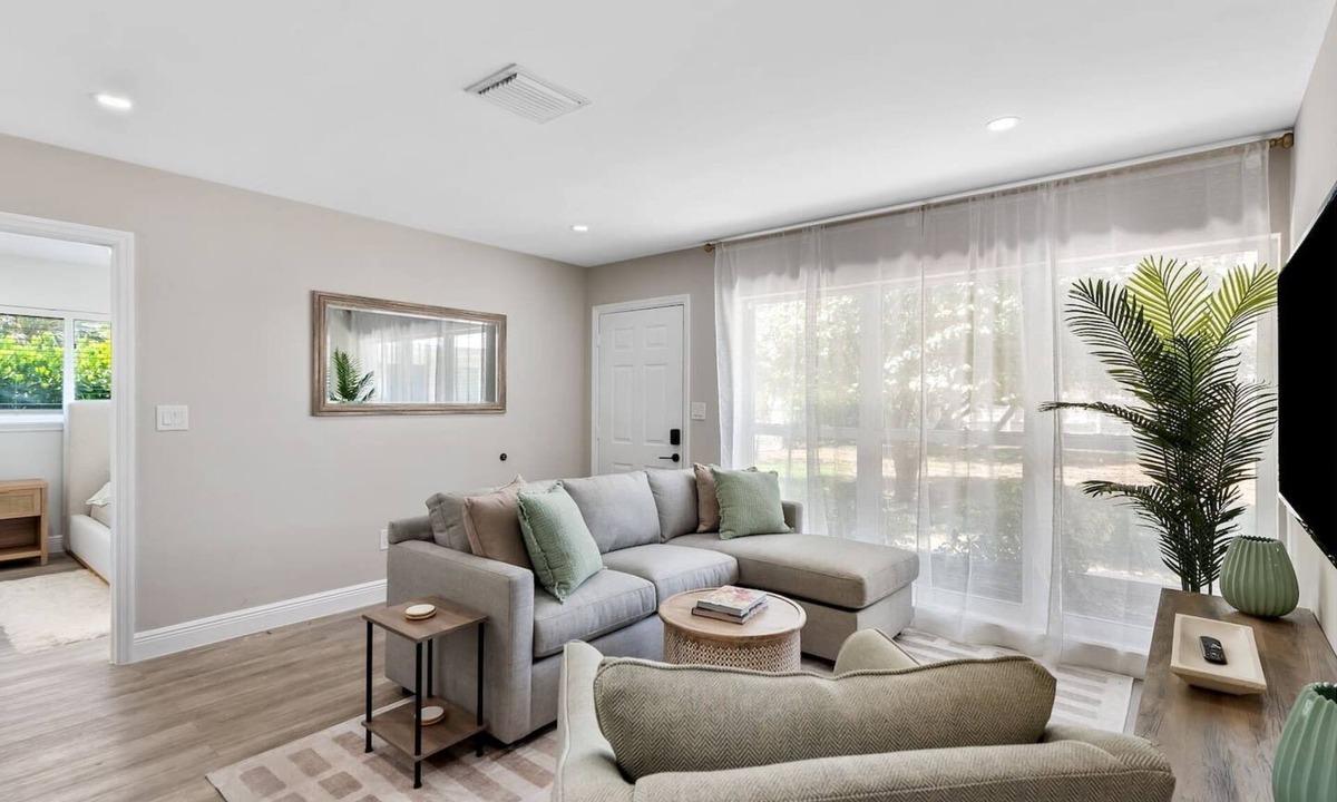 Coral Ridge Apartment | Middle River 1 bedroom Suites Unit #1