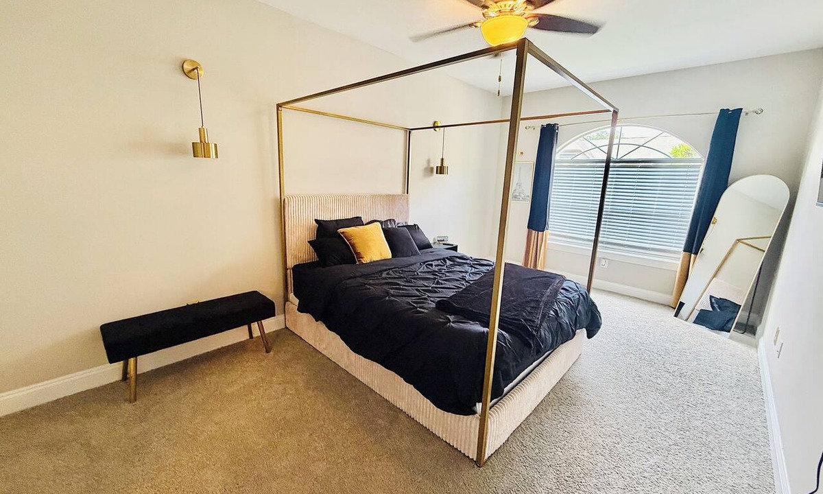 Old Fourth Ward Apartment | Midtown Gold Luxe Near Mercedes-Benz & World Cup