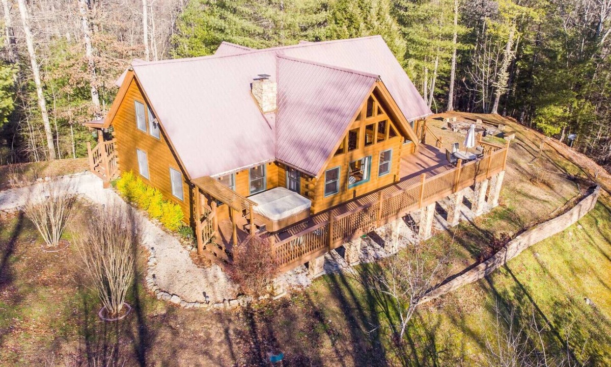 Pine Ridge Cabin | Mill Creek Point- Hot Tub, Covered Deck, 45 Acres, Private Hiking