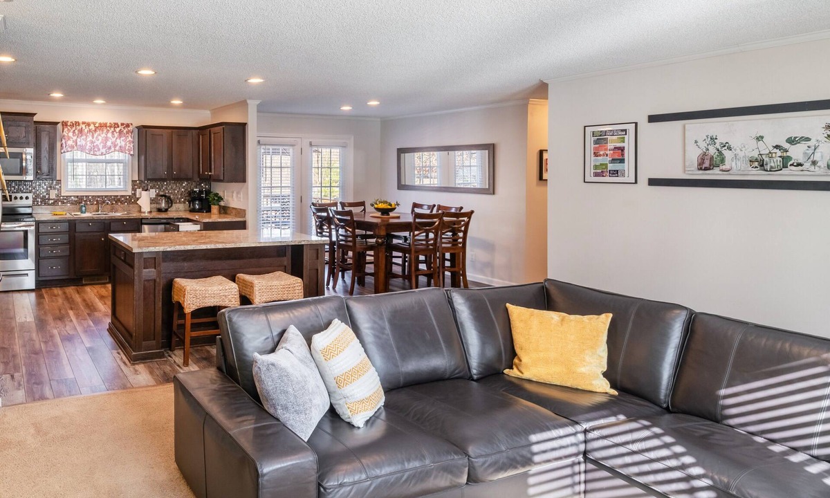 Waxhaw House | Minnie's Place is 3 min from historic DT Waxhaw, Mill bridge & Walnut Creek