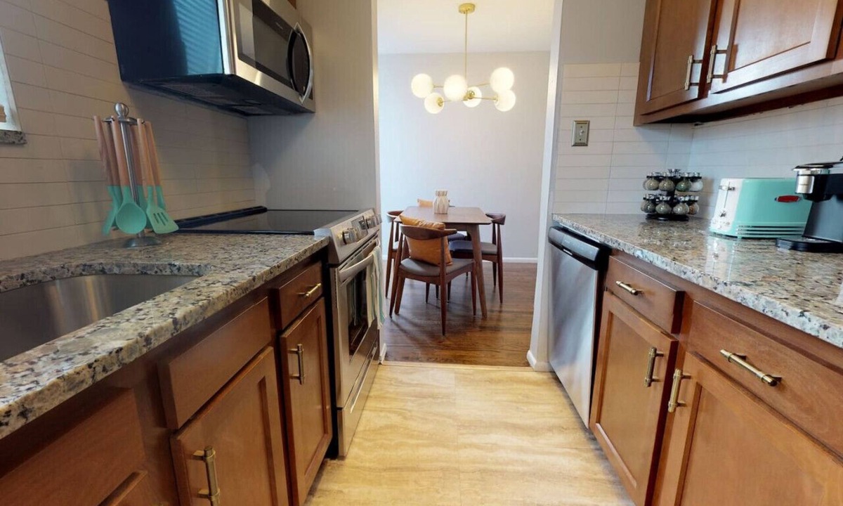 Drayton Plains Apartment | Modern condo in Royal Oak