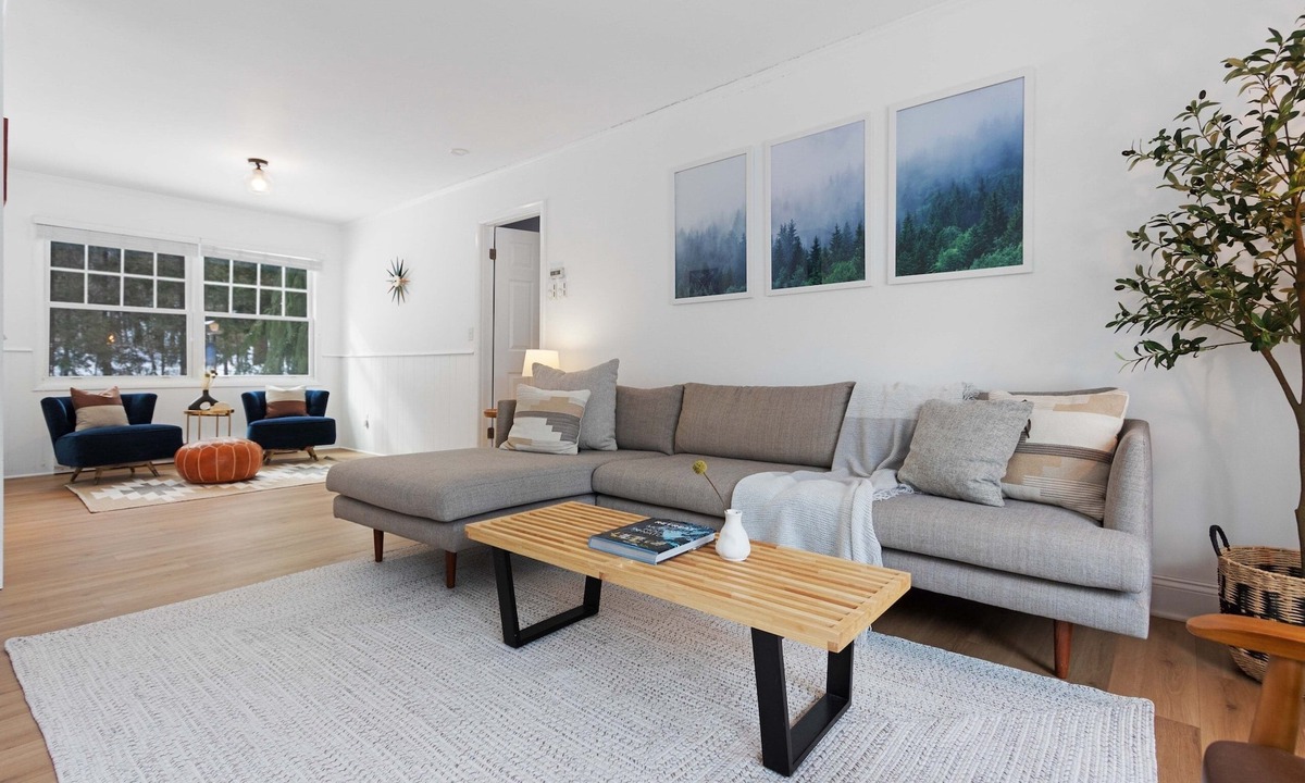 Sister Bay House | Modern Dörr, Retreat Downtown Sister Bay