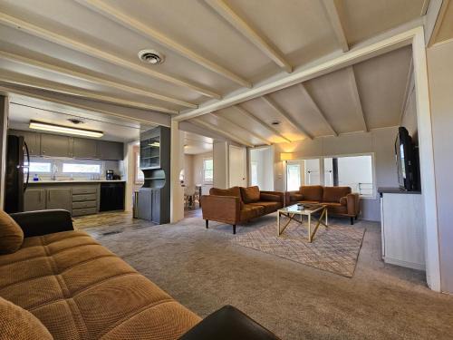 Adamstown House | Modern Farm Home WT Large Parking, Front Porch