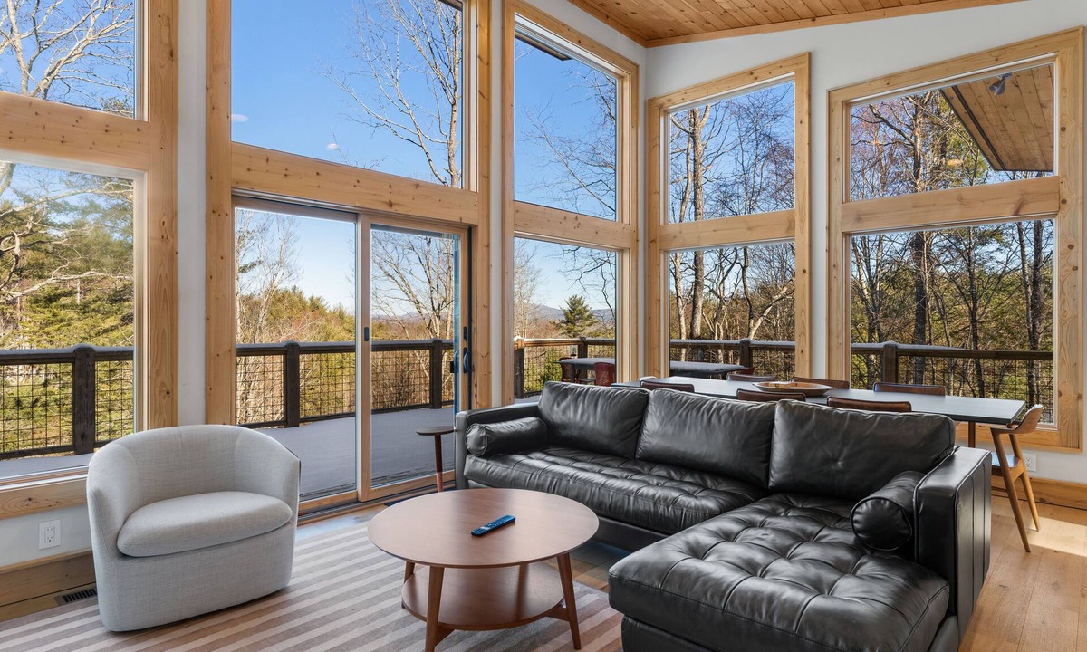 Fleetwood Cabin | Modern Mountain Lodge with a View
