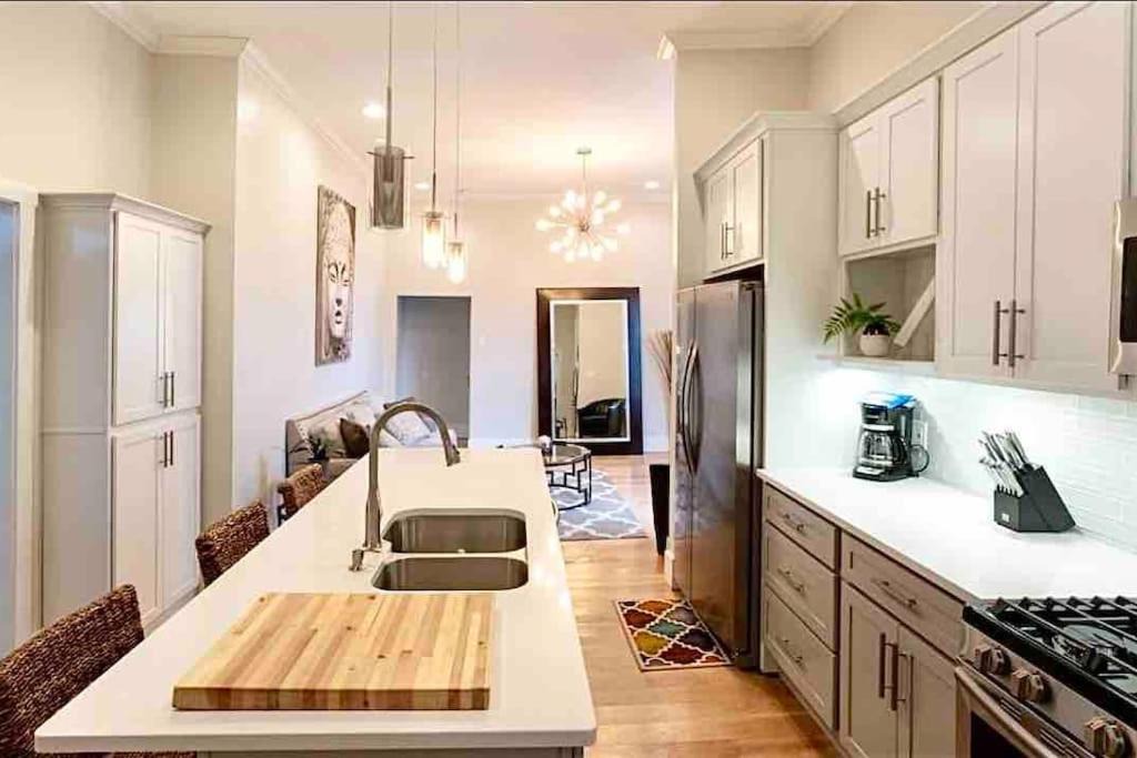Walnut Hills Apartment | Modern/parking/Eden Park/near Downtown/FCC