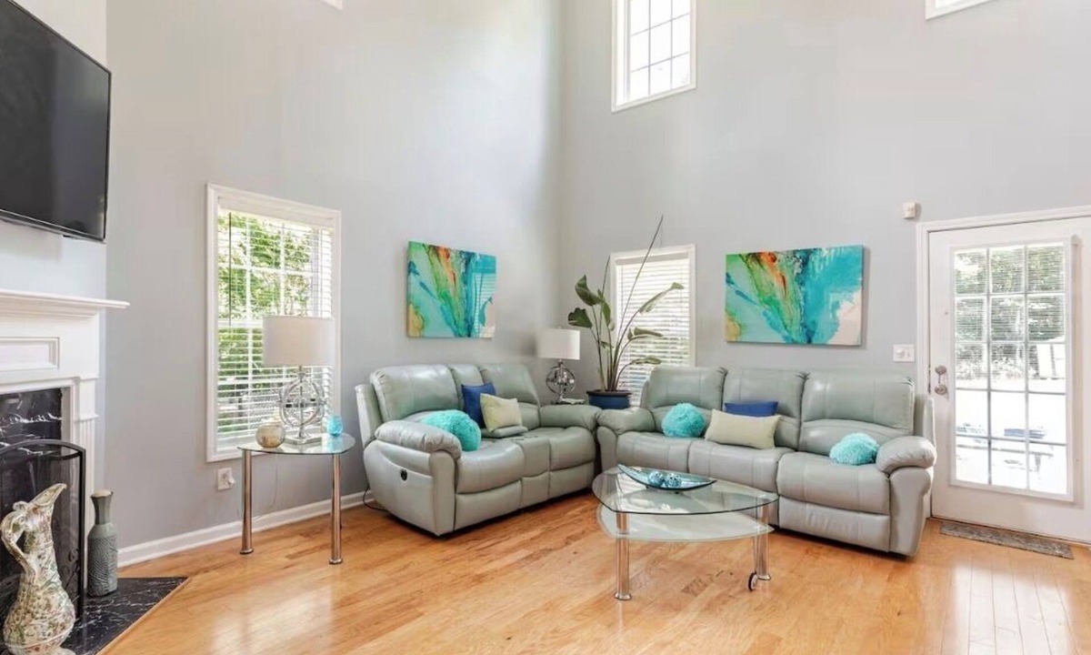 Riverdale House | Modern Southern Charm Near Airport & Downtown ATL
