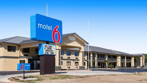 Prattville Hotel | Motel 6 Prattville AL