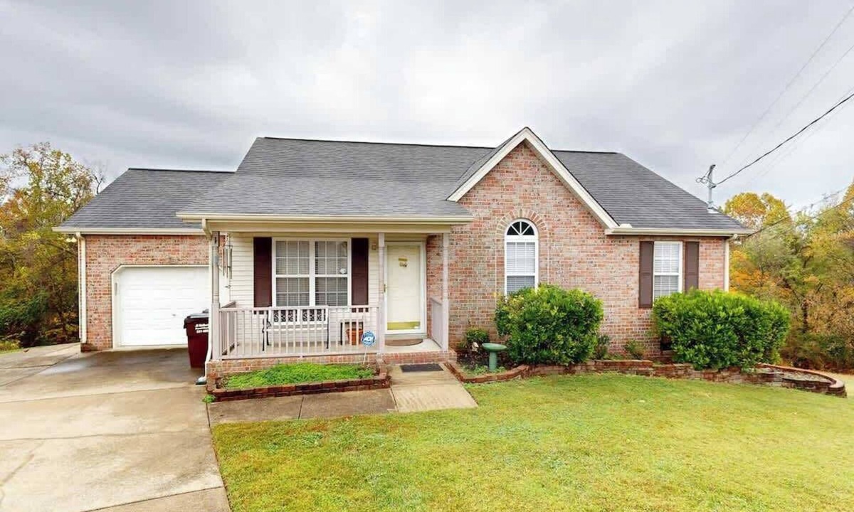 Mount Juliet House | Mount Juliet Home on 1 Acre | Private Outdoor Space | 30 Minutes to Nashville