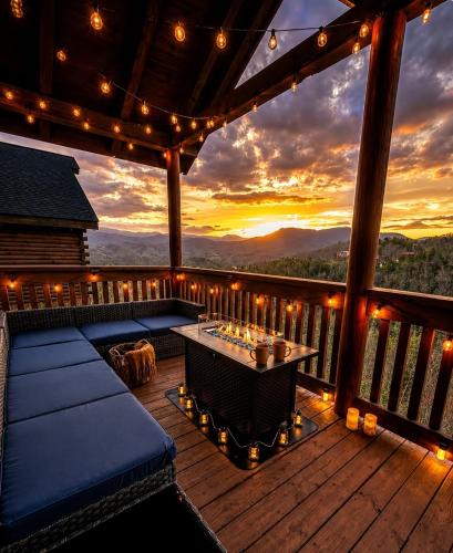 Sevierville Ski Chalet | Mountain Echoes