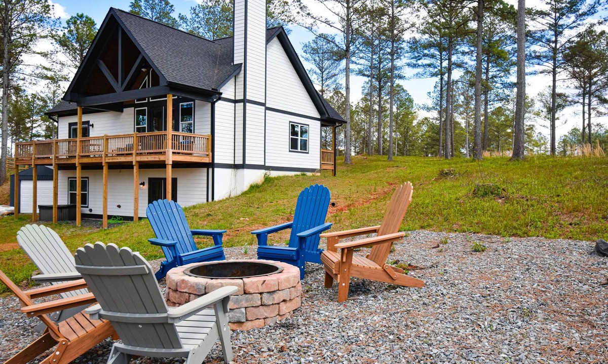 Ellijay House | Mountain view home with wood fireplace, game tables, firepit, & AC