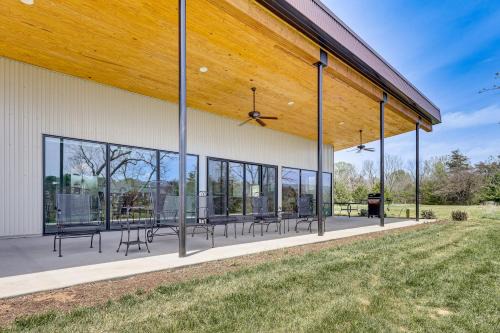 Singers Glen House | Mtn & Creek Views! Harrisonburg Escape on 10 Acres