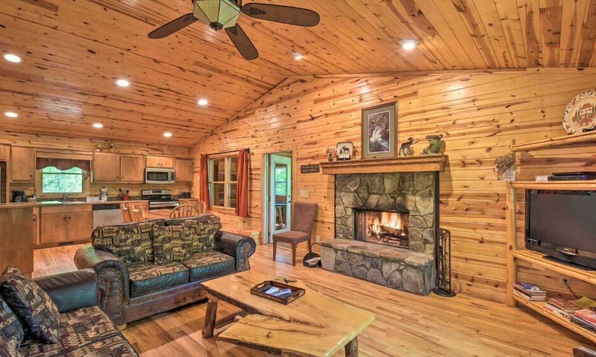 Helen Cabin | Mtn View! Close to Hiking & Helen