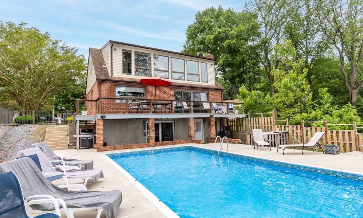 Arnold House | Multi-unit Waterfront Home with Private Pool, Pier & Parking Mins to Annapolis