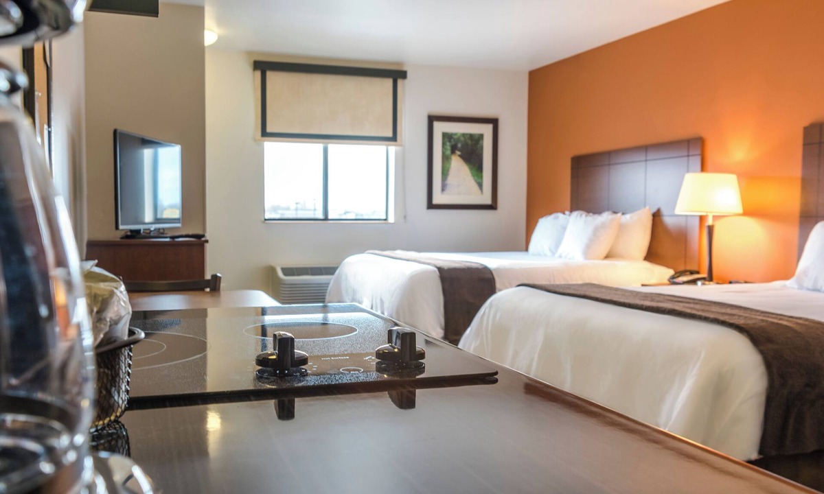 Wixom Hotel | My Place Hotel - Wixom/Novi/Detroit, MI