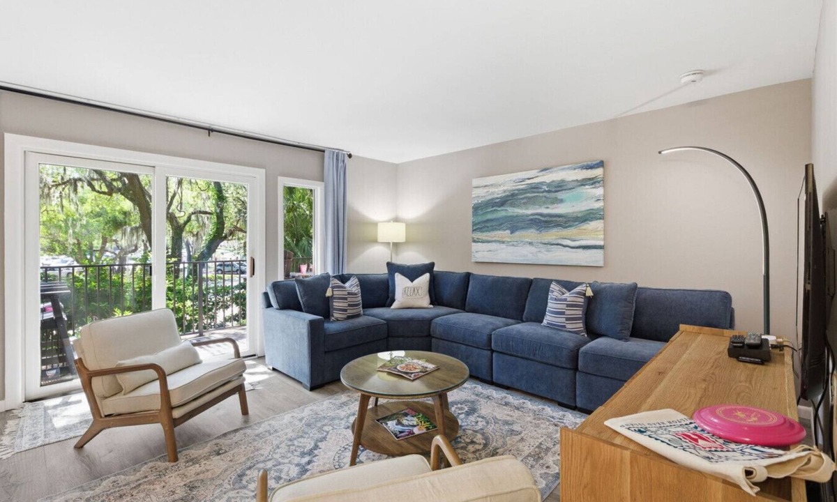 Harbour Town Condo | MyStay at 821 Ketch Ct - 3-BR Harbour Town + Pool!