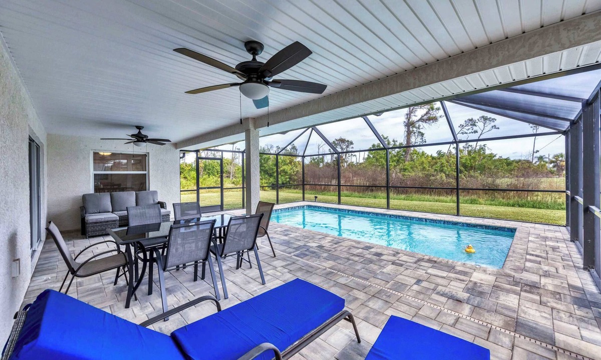 Pinehurst House | Navigate Stays Rotonda West New-Build Pool Retreat