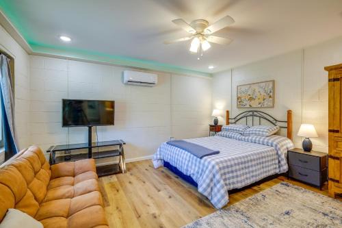 Clinton Apartment | Near Greers Ferry Lake! Cabin w/Resort Perks