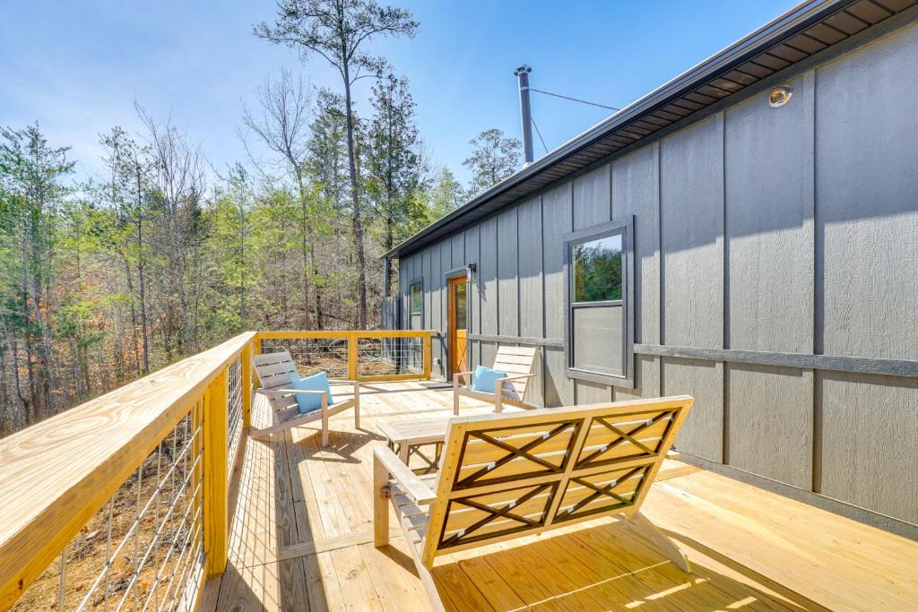 Unaka House | Near Hiking Trails: Mtn-View Haven in Englewood!