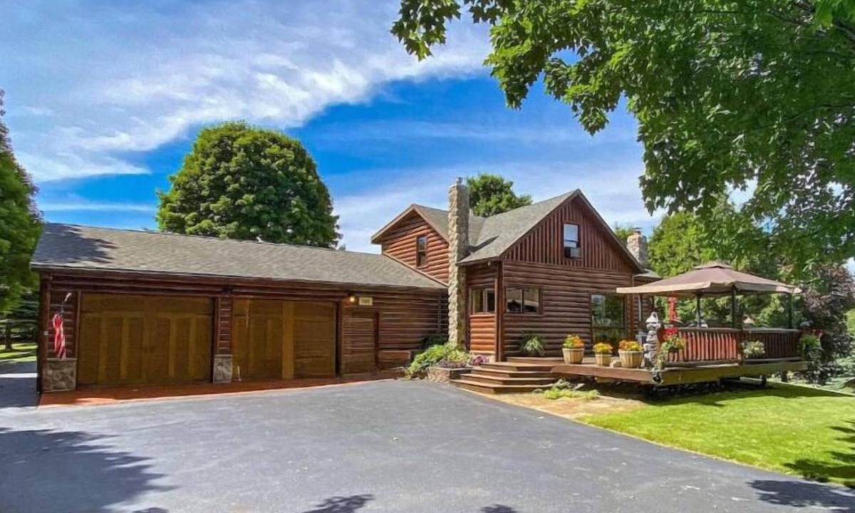 Mayfield Cabin | NEW! TC Ranch Therapy - Hot Tub, Sauna, Pool Table