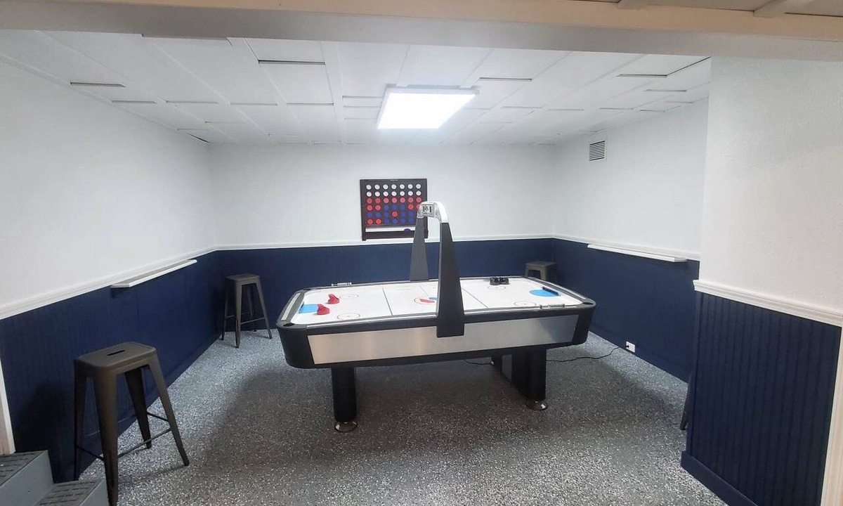 Byrdstown House | Newly Remodeled House with Game Room