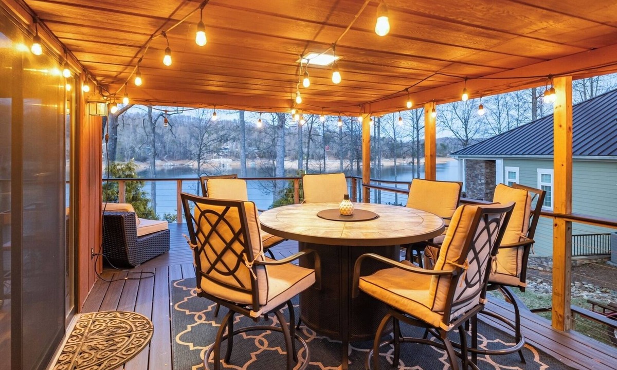 Big Creek House | Norris Lake Cabin | Dock + Games