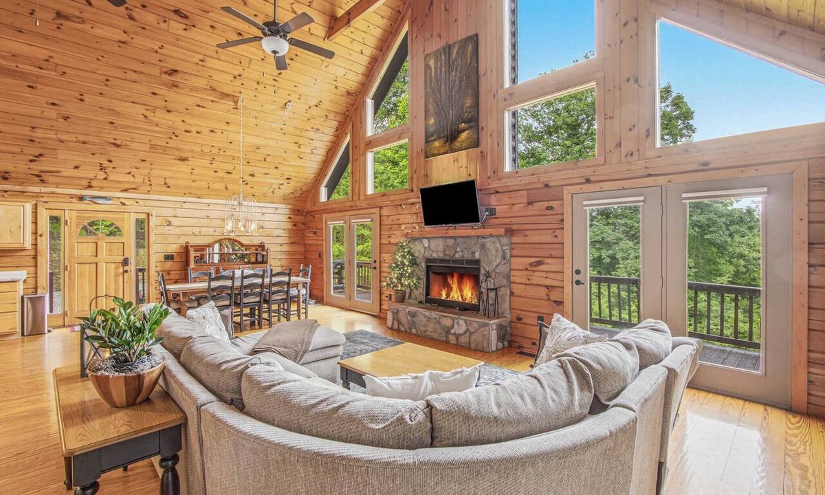 Tazewell Cabin | Norris Lake Cabin Near Marinas & Fishing, Fire pit