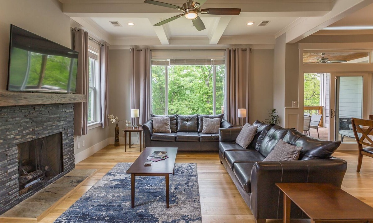 Chattanooga House | North Chattanooga Spacious & Upscale Townhouse near Downtown