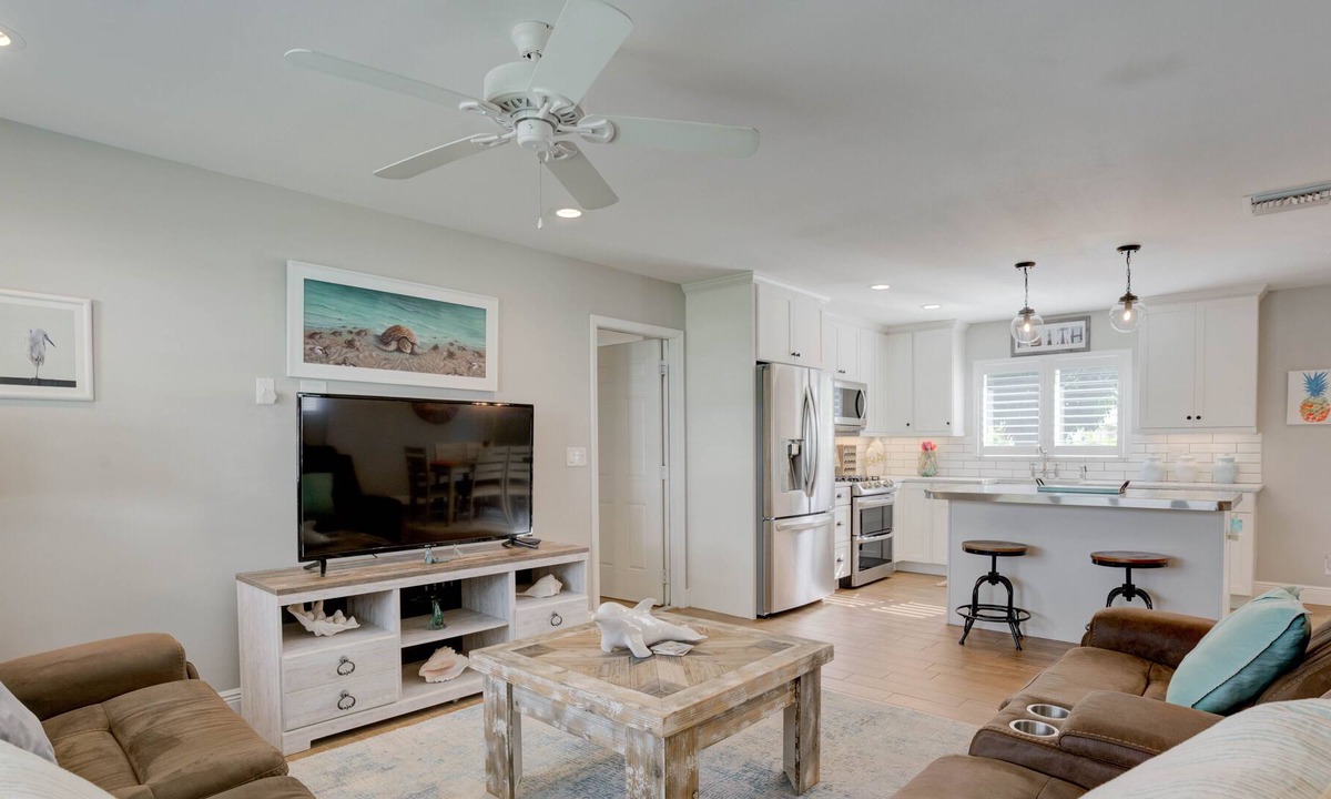 North Palm Beach House | North Palm Beach pet-friendly family home
