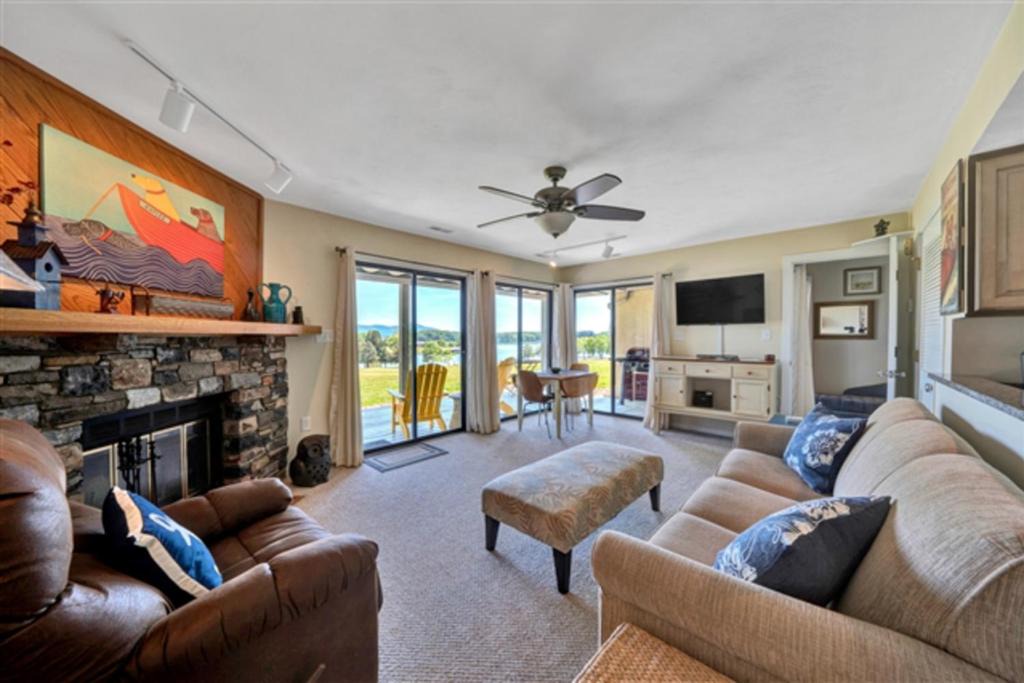 North Shore Hotel | Now Oar Never