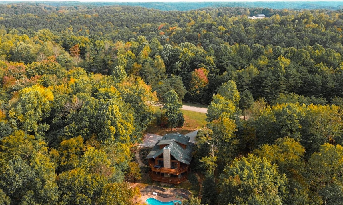 Rockbridge Cabin | Oasis Glen - Views, Pool, Hot Tub