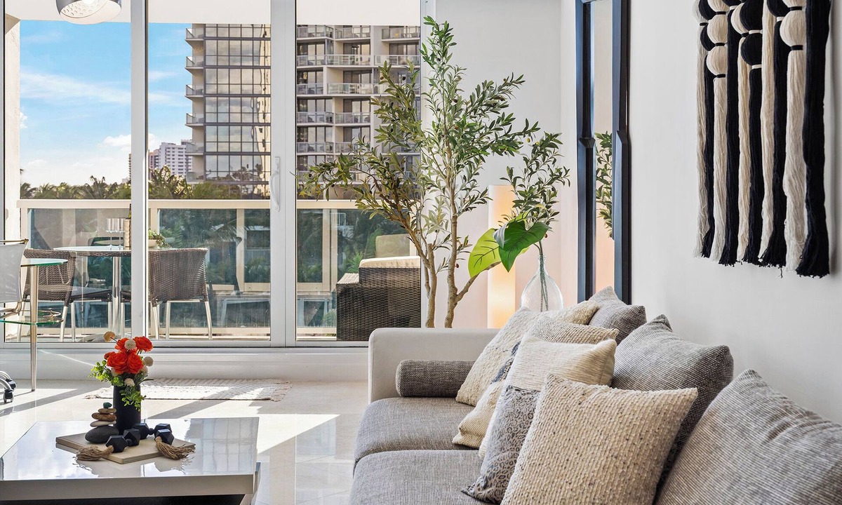 City Center Condo | Ocean View Private Residence at Roney Palace - 408