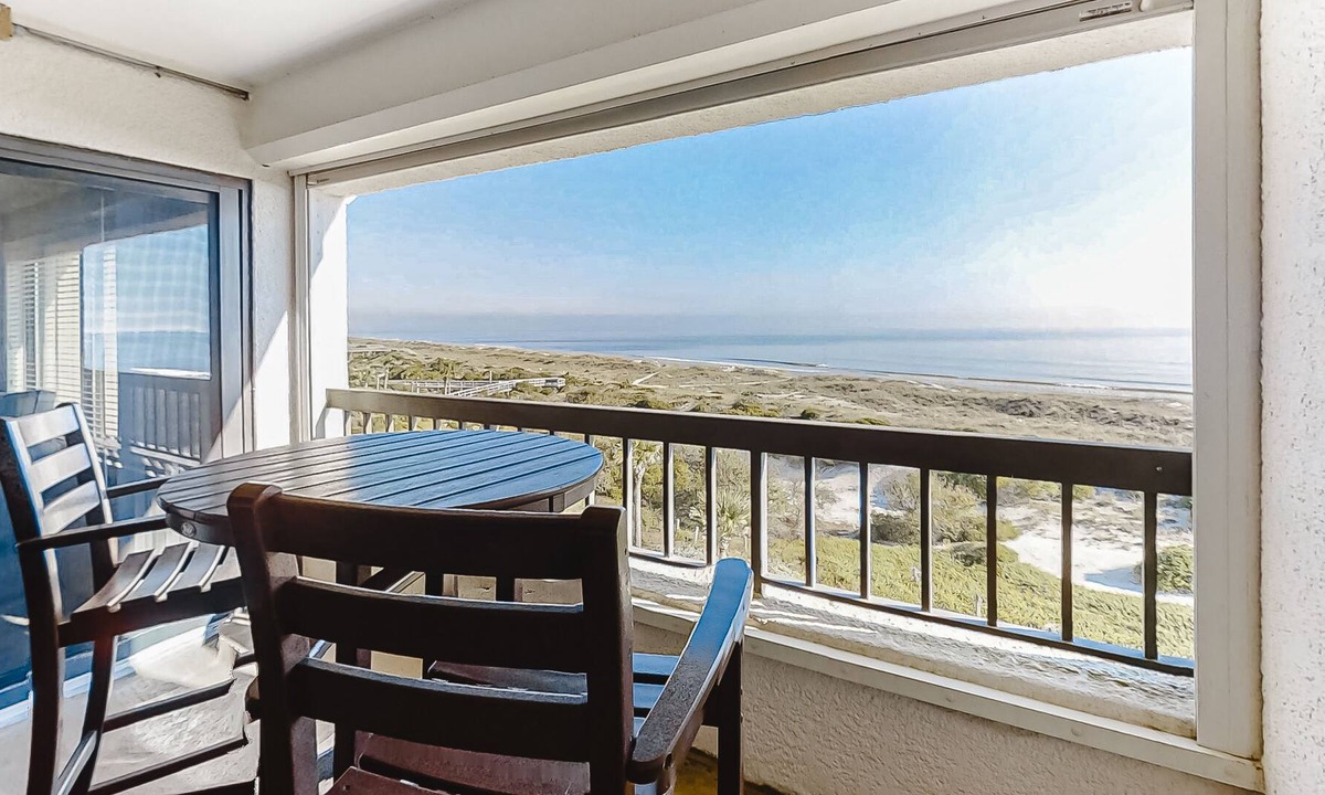 Amelia City Condo | Oceanfront Condo with Balcony, WiFi, Washer/Dryer & Shared Pool/Tennis