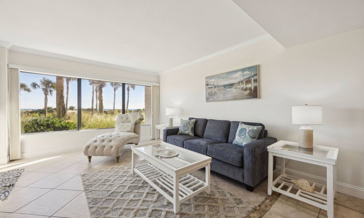 Amelia City Condo | Oceanfront Condo - 2 pools - Private Patio - Short walk to The Ritz Carlton