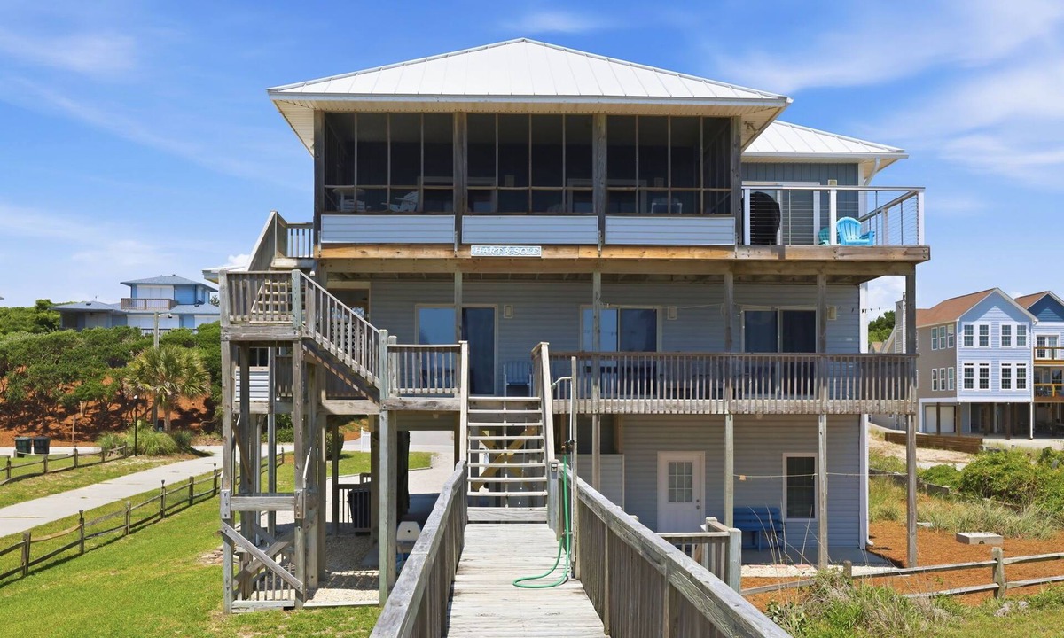 Emerald Isle House | Oceanfront, hot tub, dog-friendly and an elevator