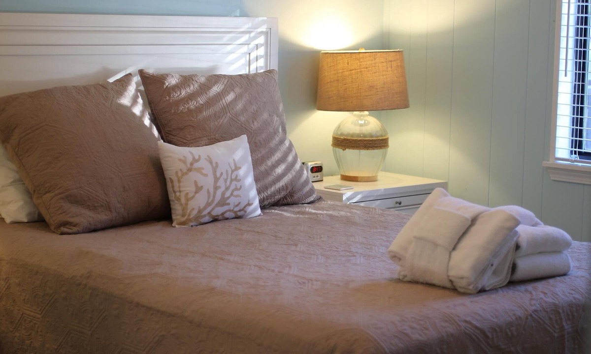 Folly Field Villa | Oceanside Resort- 5 Min Walk to Beach-2 Bed 2 Bath-Beach Chairs&Wagon-1st Floor